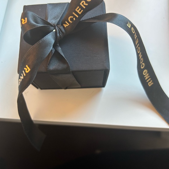 Ring Concierge Diamond Illusion Studs - Picture 6 of 9